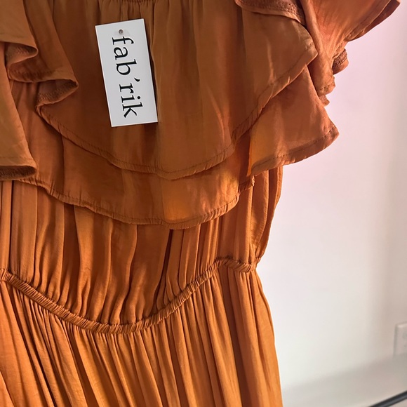 fab'rik Rust/Brown Maxi Dress Off the Shoulder - Picture 2 of 3